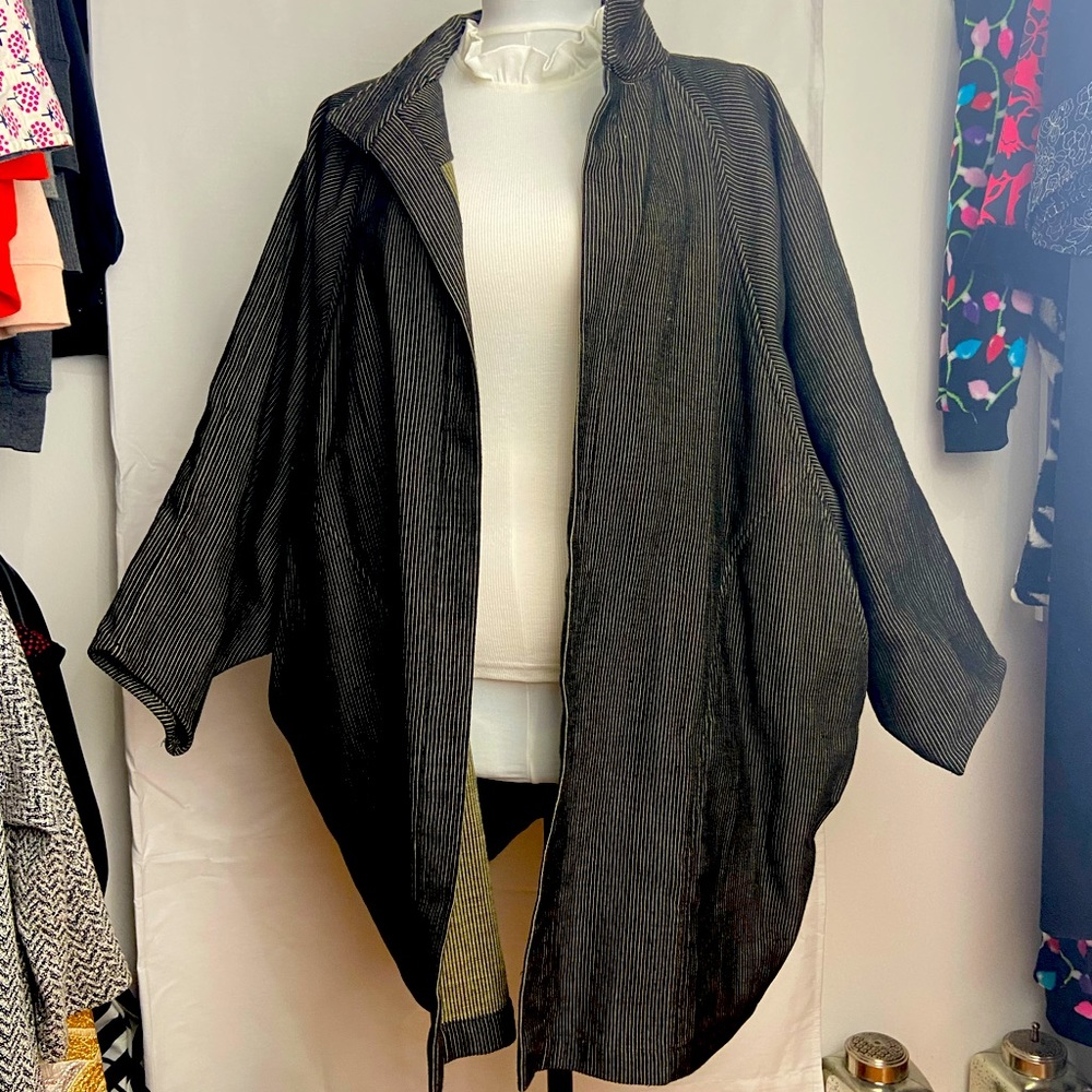 80s Vintage Oversized Jacket with Dolman Sleeves & Large Side Pockets